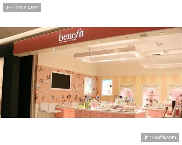 施洋训练完直接去奢侈品店刷卡，柜姐以为他是陪练的